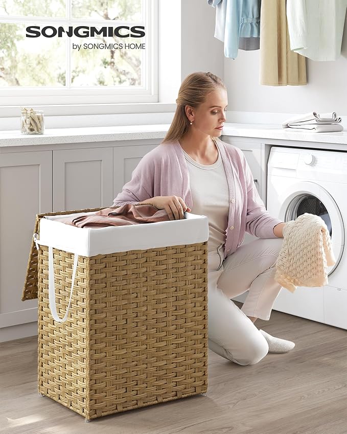 SONGMICS Laundry Hamper with Lid, 23.8 Gal Synthetic Rattan - Image 2