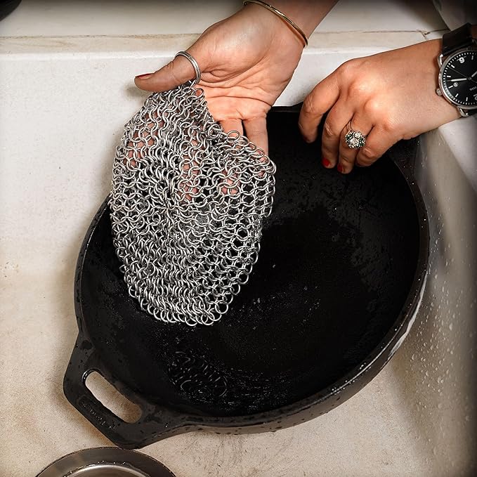 Mythrojan Cast Iron Cleaner 4.5" x 4.5" 316L Stainless Steel Chainmail Scrubber Round For Cast Iron Pan Griddle Skillet Dutch Oven Wok, Pan Pot BBQ Grills