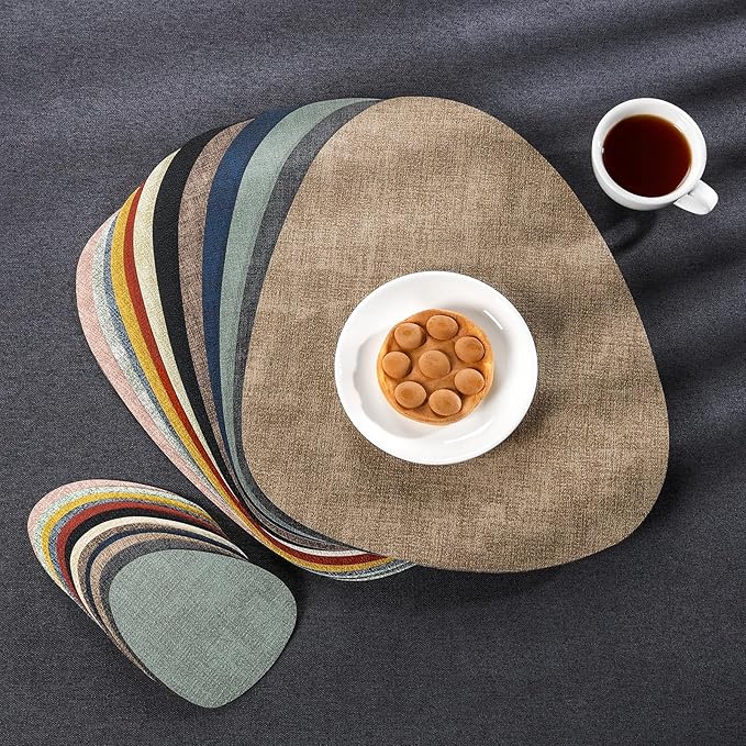 Placemats and Coasters, Washable Reversible Placemats Round Faux Leather Wipeable Place Mats Non Slip Heat Resistant Indoor Outdoor Table Mats (Set of 6, Black)