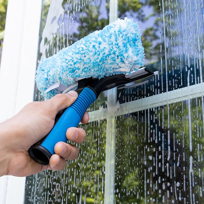 Unger Professional Connect and Clean 2-in-1 Squeegee and Scrubber, 6” Window - Image 3