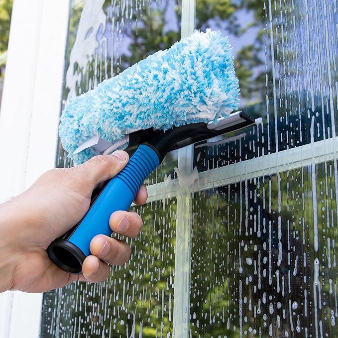 Unger Professional Connect and Clean 2-in-1 Squeegee and Scrubber, 6” Window - Image 3