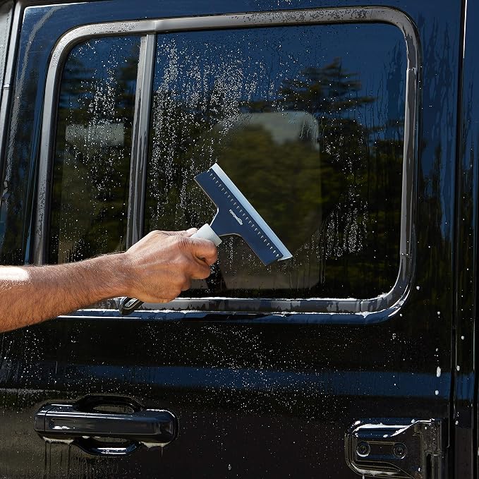 Amazon Basics All-Purpose Window Squeegee - Image 6