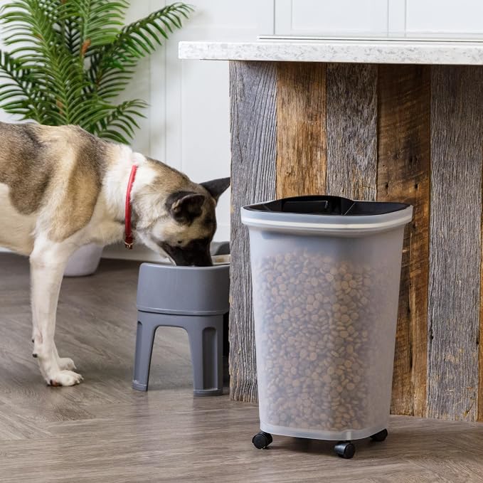 IRIS USA Dog Food Storage Container, Made in USA | Includes 2-Cup Scoop & Wheels - Image 10